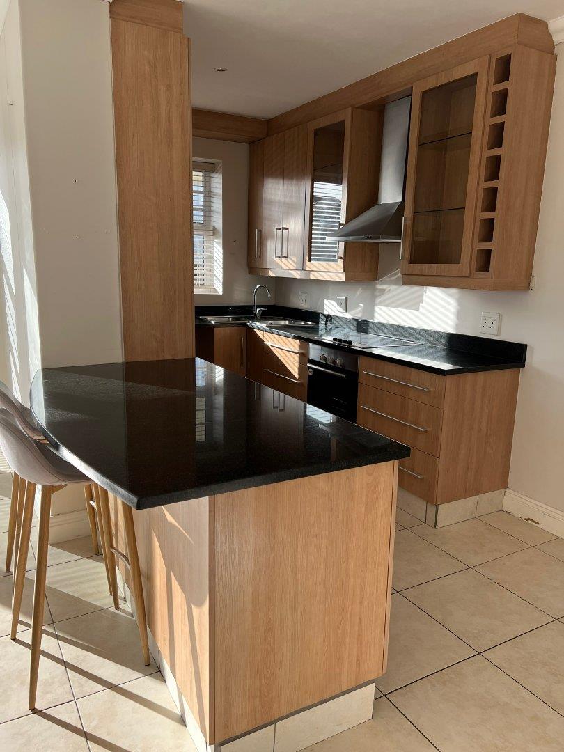 To Let 2 Bedroom Property for Rent in Humewood Eastern Cape